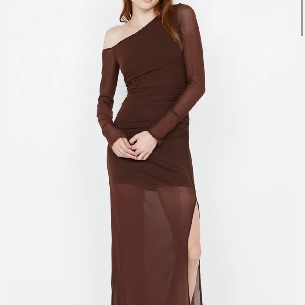 Elegant Brown One-Shoulder Dress